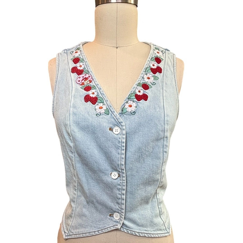 Cottagecore Strawberry Shortcake Vest Denim Embroidered Button Up Blue Vintage